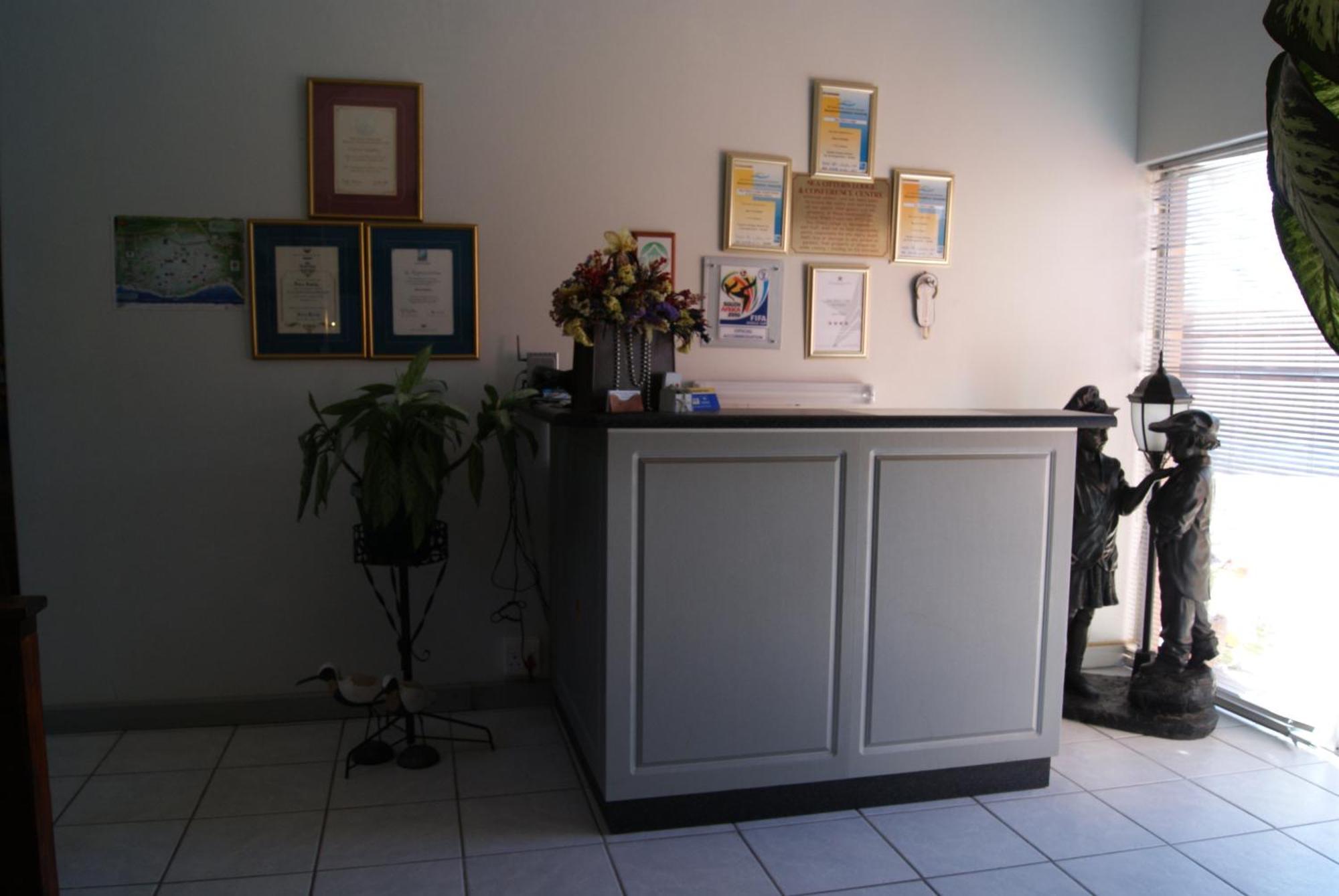 Sea Otters Lodge Kini Bay Екстер'єр фото