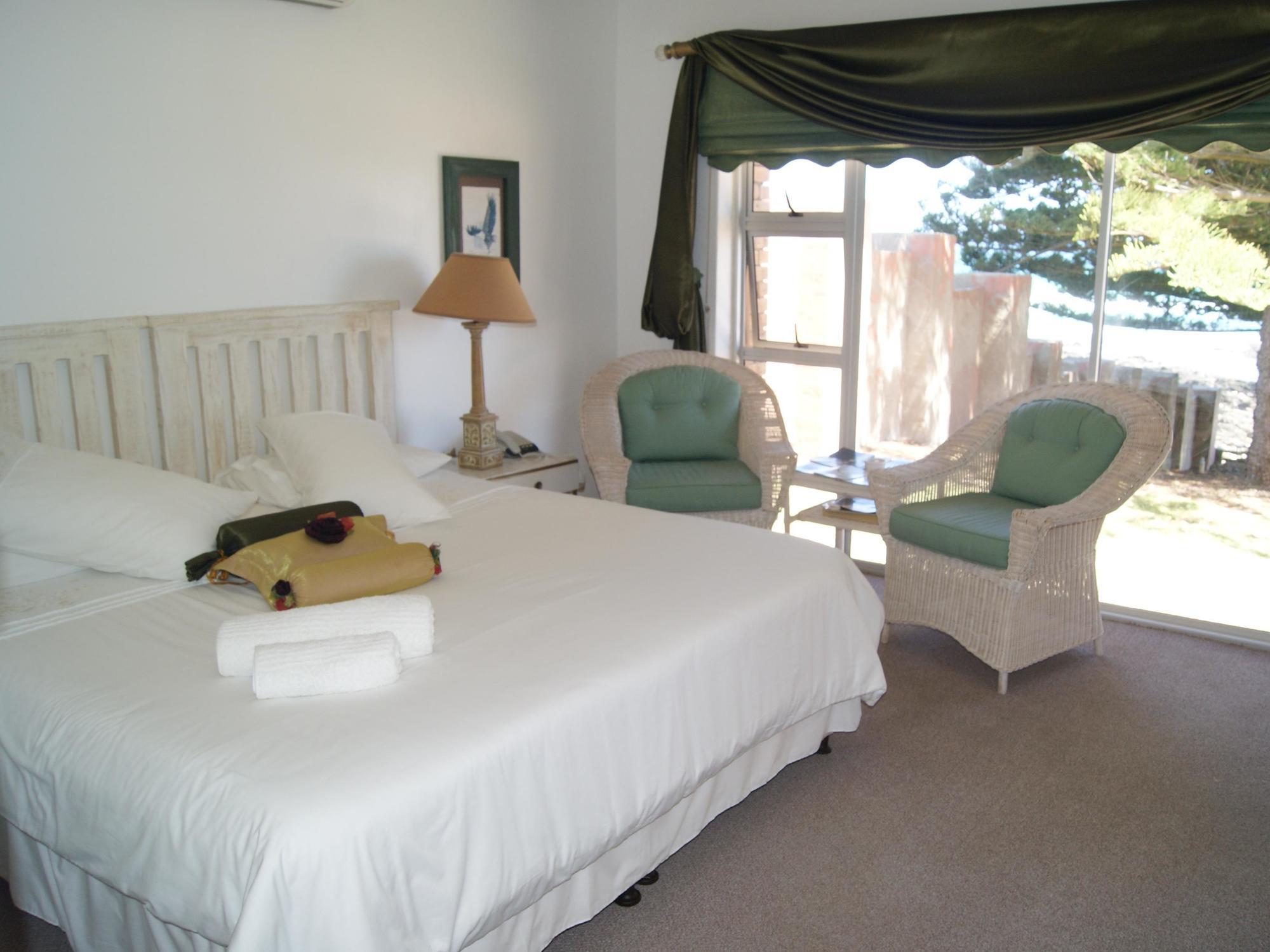 Sea Otters Lodge Kini Bay Екстер'єр фото