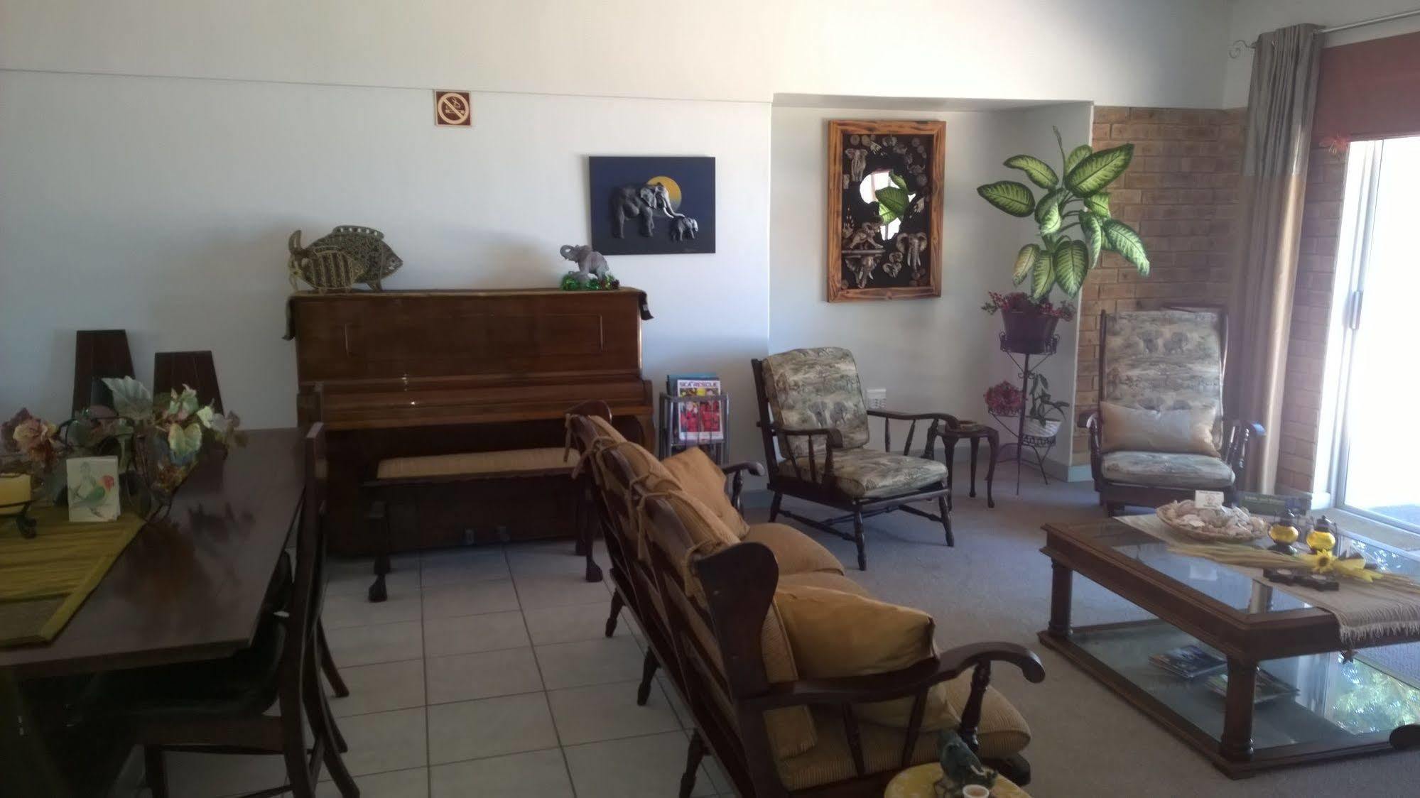 Sea Otters Lodge Kini Bay Екстер'єр фото